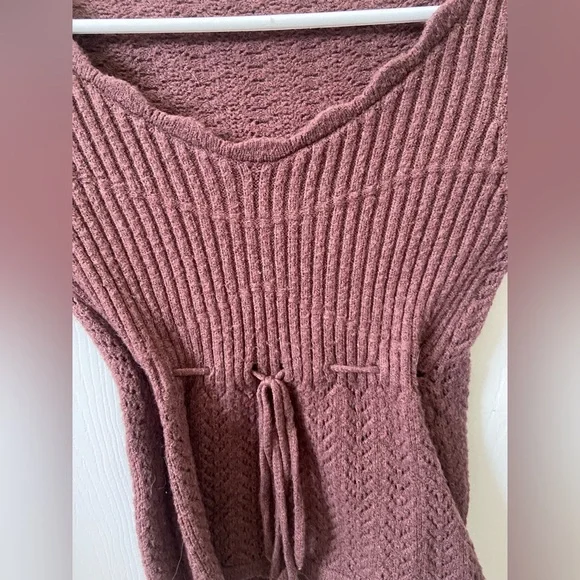 Brown Ribbed Knit Sweater - Picture 3 of 8